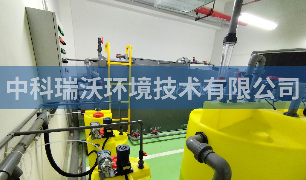 广西某科技大楼一体化污水处理设备安装调试完成