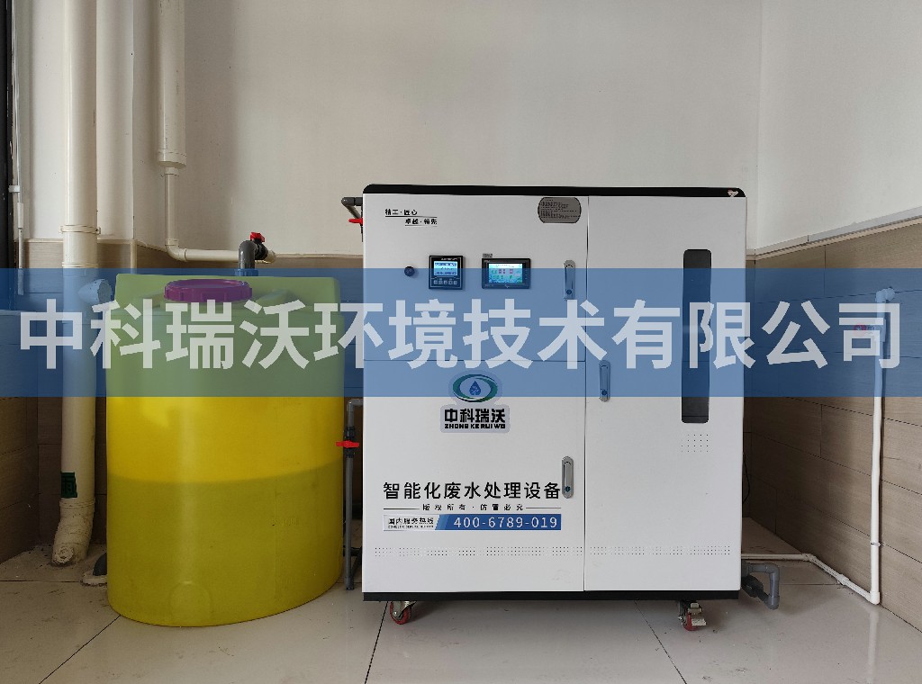 浙江省杭州市某实验中学污水处理设备安装调试完成