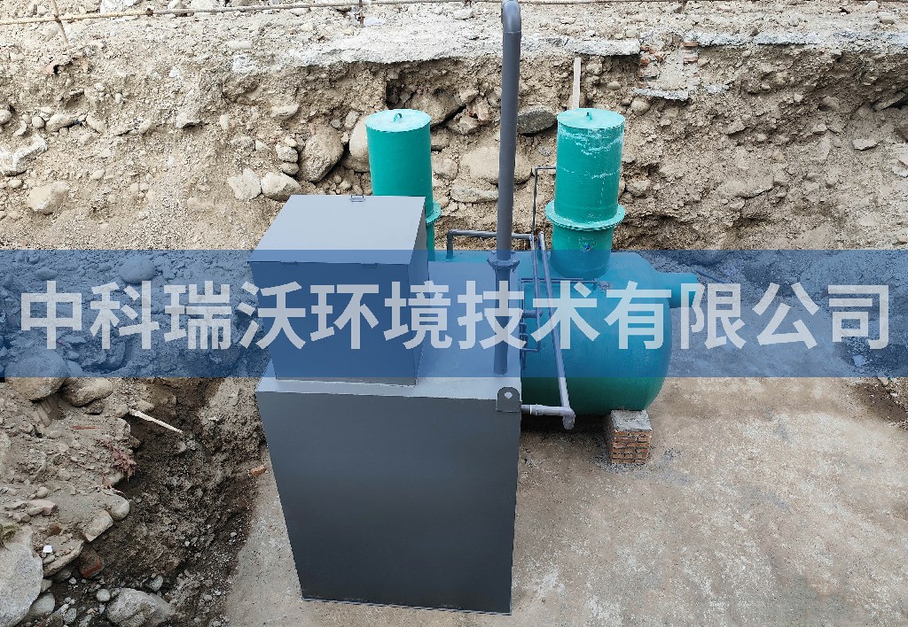 四川省甘孜州某中学污水处理设备安装调试完成