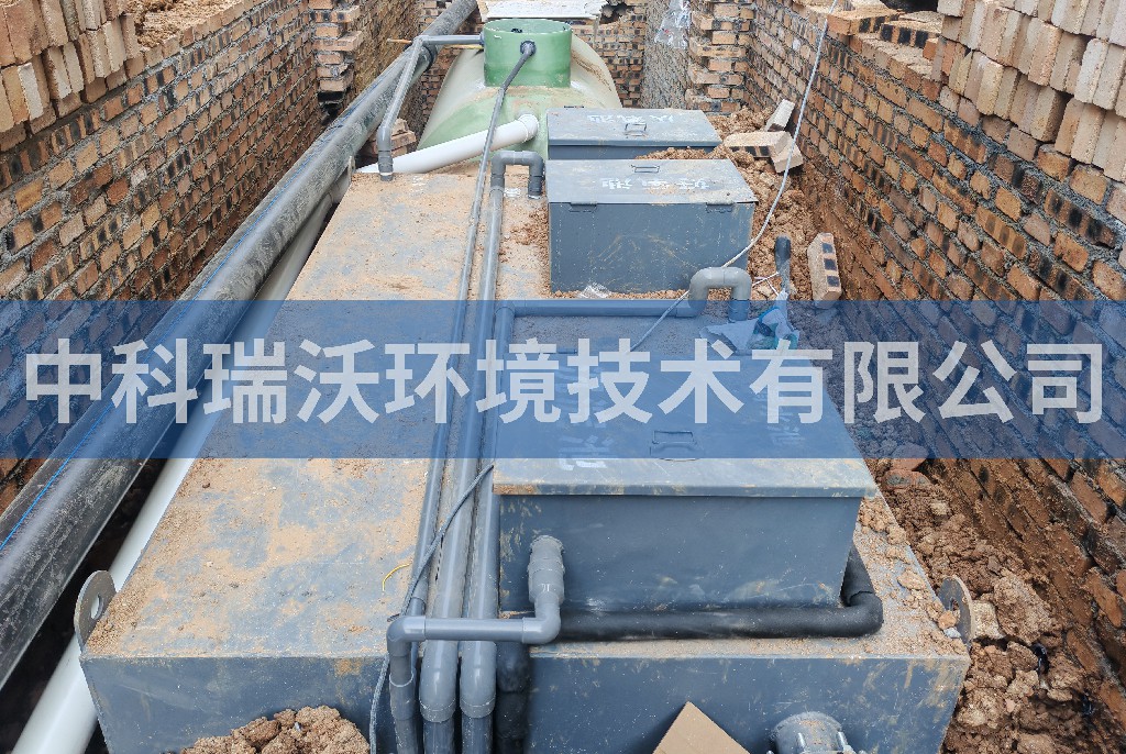 山东省济南市某护理院污水处理设备安装调试完成